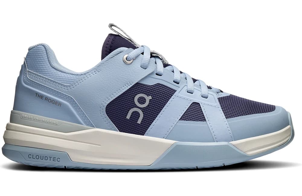 On THE ROGER Clubhouse Pro Women’s Tennis Shoes in Chambray / Midnight