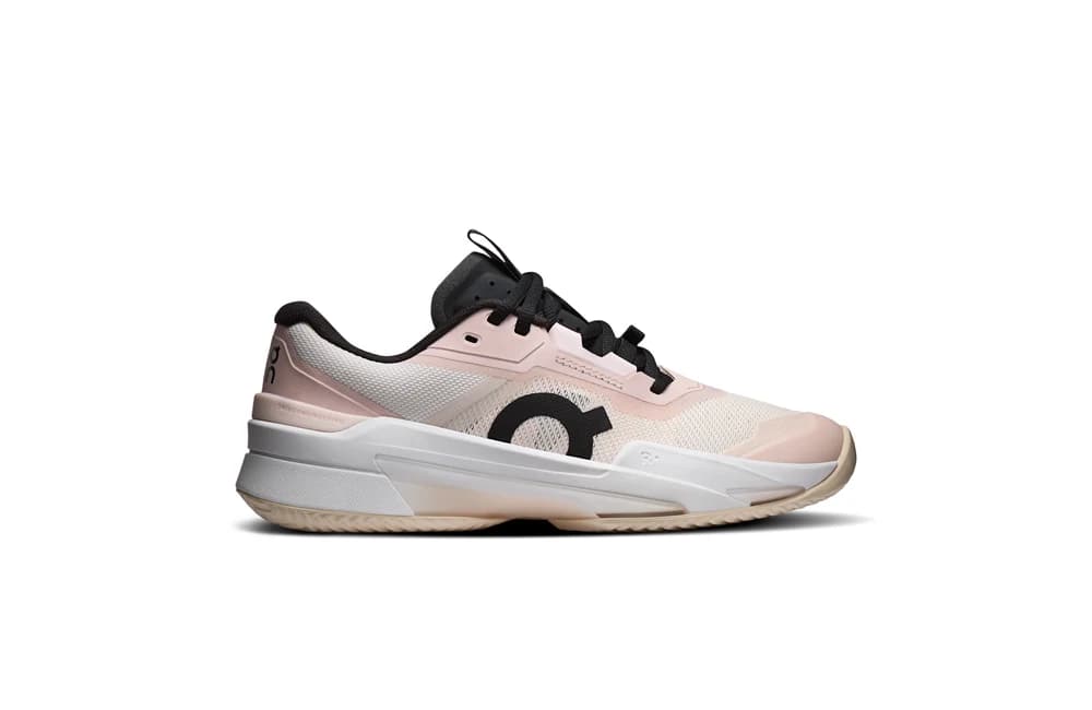 On THE ROGER Pro Fire Clay Women’s Tennis Shoes in Doe / White
